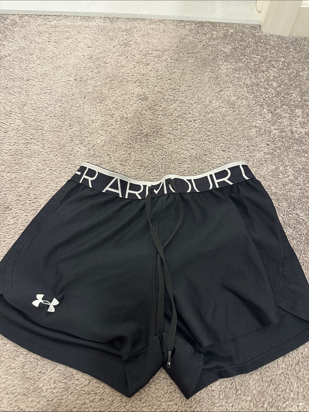 Under Armour Black Women's Athletic Shorts with Logo Waistband